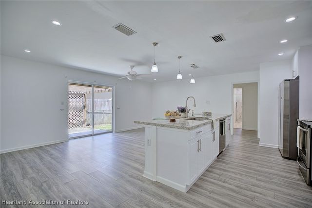 100 Honeysuckle Lane, Lake Placid, FL 33852