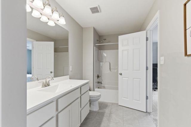 919 E 117th Place, Crown Point, IN 46307