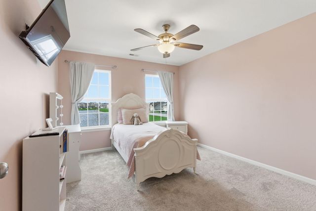 919 E 117th Place, Crown Point, IN 46307