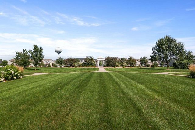 919 E 117th Place, Crown Point, IN 46307