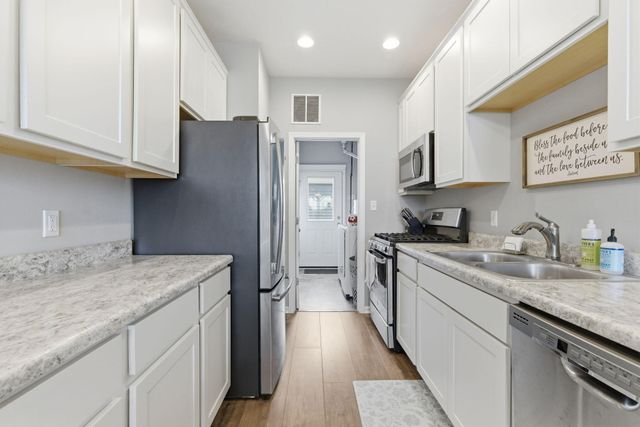 919 E 117th Place, Crown Point, IN 46307