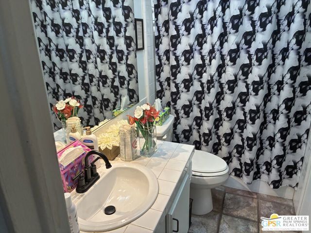 145 Calle Arriba, Palm Springs, CA 92264