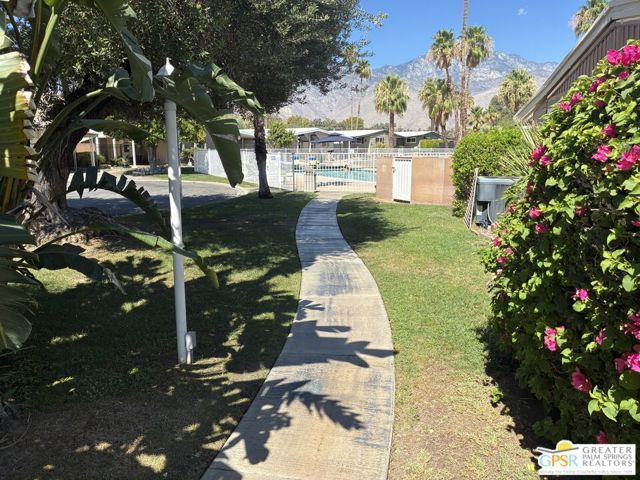 145 Calle Arriba, Palm Springs, CA 92264