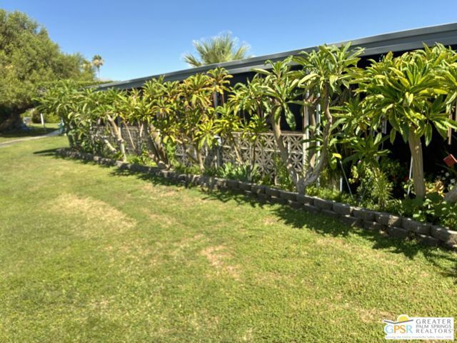 145 Calle Arriba, Palm Springs, CA 92264