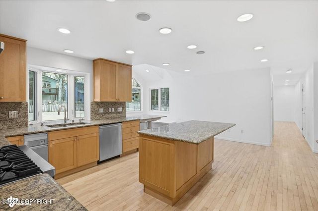 3327 Wentworth Street, Anchorage, AK 99508