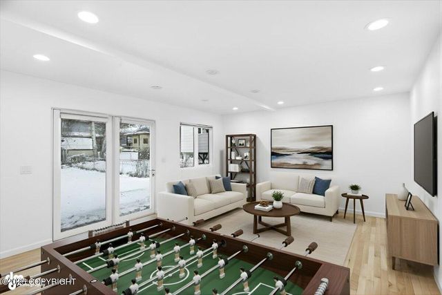 3327 Wentworth Street, Anchorage, AK 99508