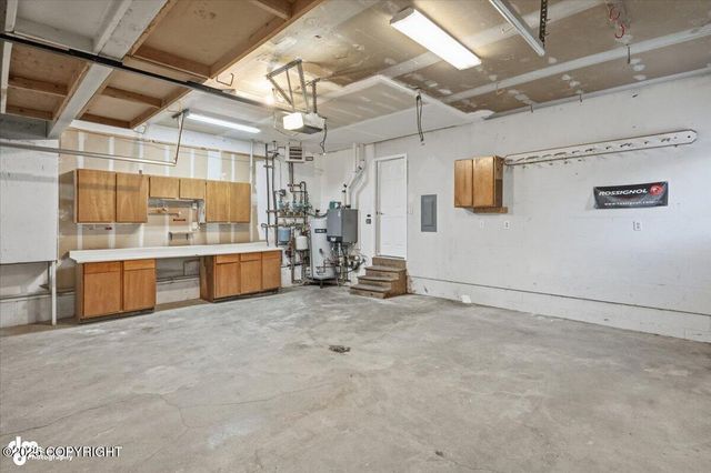 3327 Wentworth Street, Anchorage, AK 99508