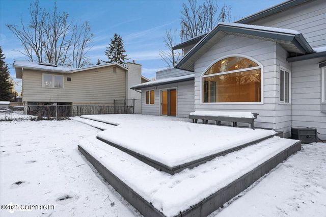 3327 Wentworth Street, Anchorage, AK 99508