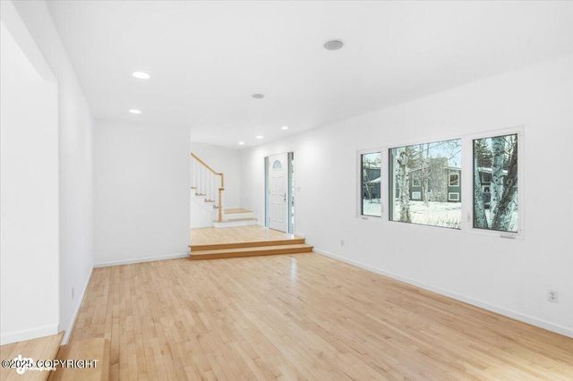 3327 Wentworth Street, Anchorage, AK 99508