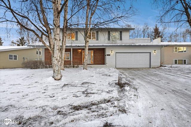 3327 Wentworth Street, Anchorage, AK 99508