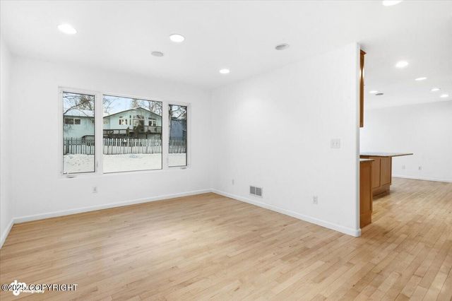 3327 Wentworth Street, Anchorage, AK 99508