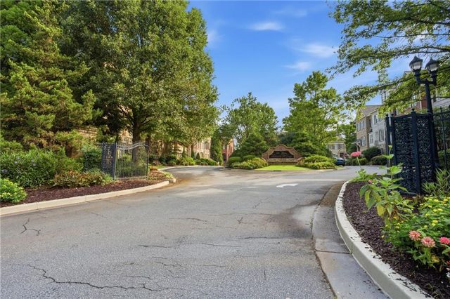 632 Parkside Village Way NW, Marietta, GA 30060
