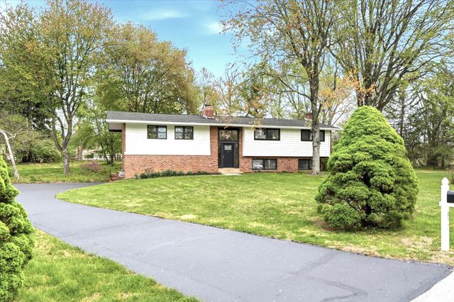877 E PHILIP DR, Phoenixville, PA 19460