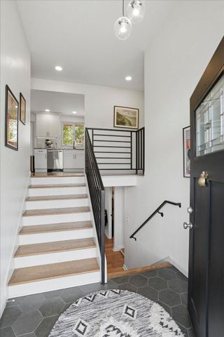 877 E PHILIP DR, Phoenixville, PA 19460