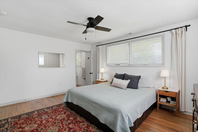 877 E PHILIP DR, Phoenixville, PA 19460