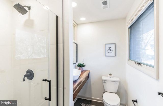 877 E PHILIP DR, Phoenixville, PA 19460