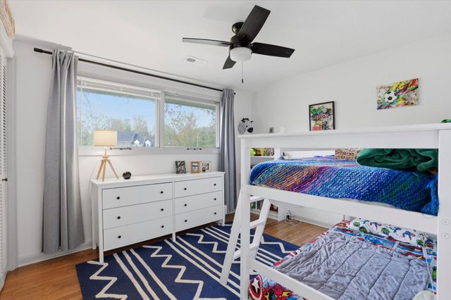 877 E PHILIP DR, Phoenixville, PA 19460