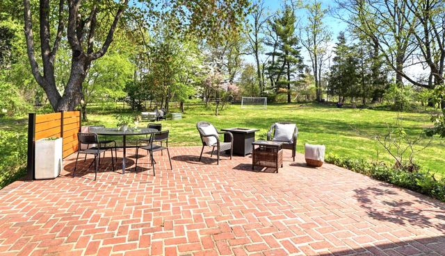 877 E PHILIP DR, Phoenixville, PA 19460