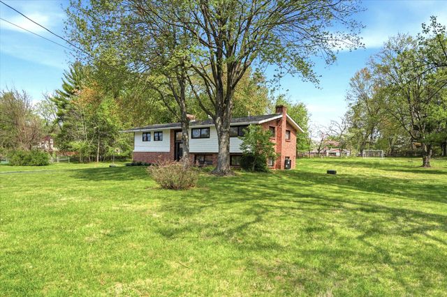 877 E PHILIP DR, Phoenixville, PA 19460