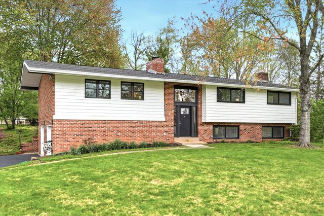 877 E PHILIP DR, Phoenixville, PA 19460