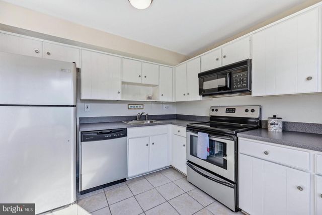 5326 KING ARTHUR CIRCLE, Rosedale, MD 21237