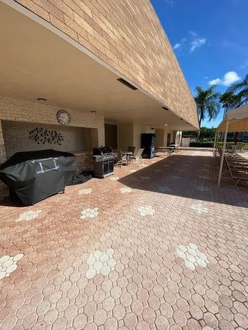 5 Abbey Lane 104, Delray Beach, FL 33446