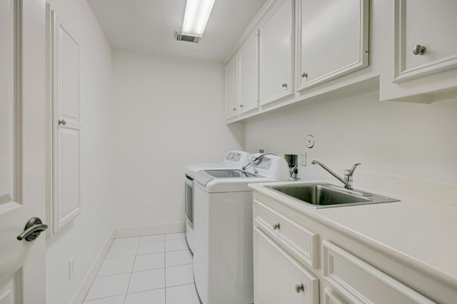 6303 Pickens Street B, Houston, TX 77007