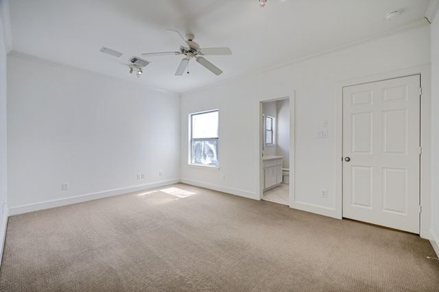6303 Pickens Street B, Houston, TX 77007