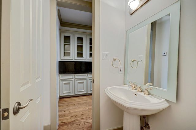 6303 Pickens Street B, Houston, TX 77007