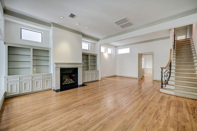 6303 Pickens Street B, Houston, TX 77007