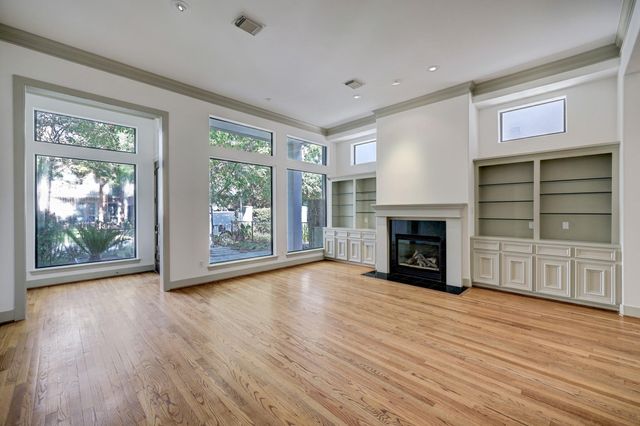 6303 Pickens Street B, Houston, TX 77007