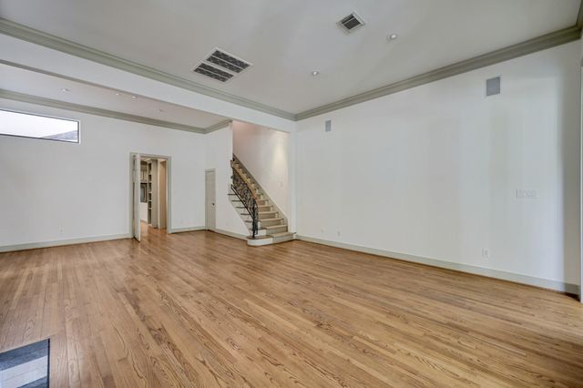 6303 Pickens Street B, Houston, TX 77007