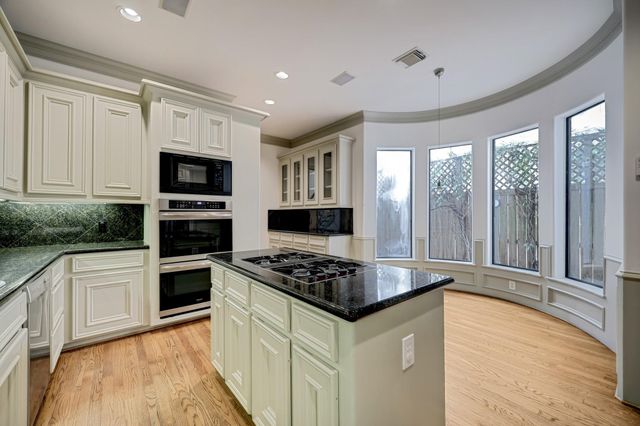 6303 Pickens Street B, Houston, TX 77007