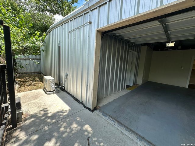 1619 Nolan B, San Antonio, TX 78202