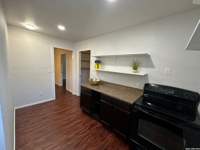 1619 Nolan B, San Antonio, TX 78202