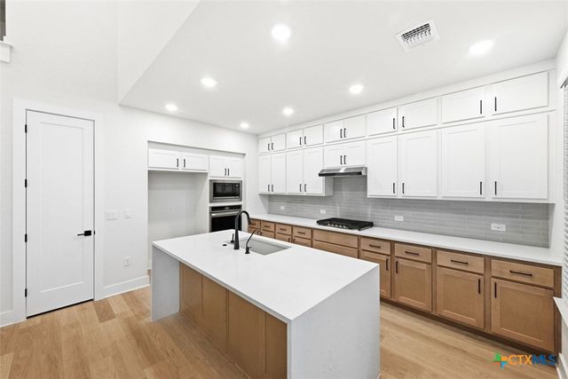 8700 Peristyle Drive, Austin, TX 78744