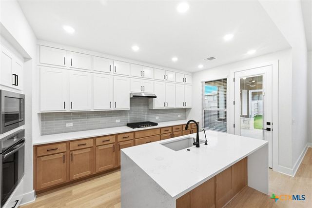 8700 Peristyle Drive, Austin, TX 78744