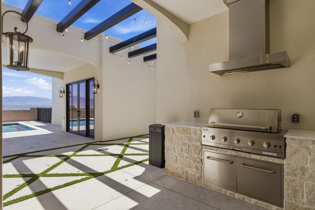 5505 Valiente Road NW, Albuquerque, NM 87120