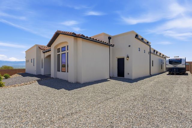 5505 Valiente Road NW, Albuquerque, NM 87120