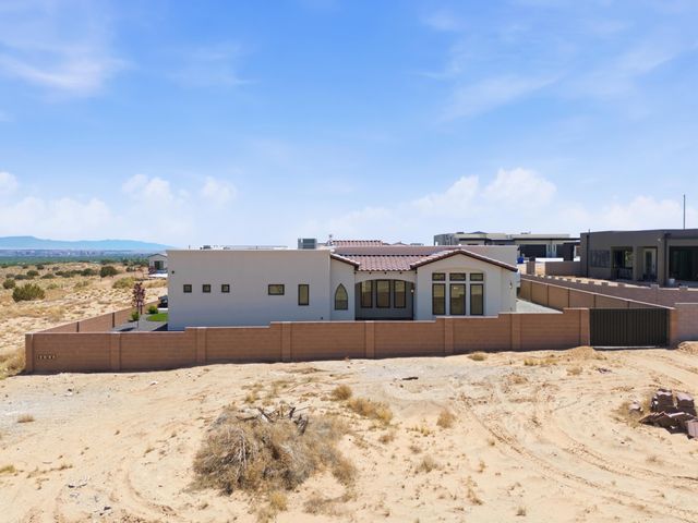 5505 Valiente Road NW, Albuquerque, NM 87120