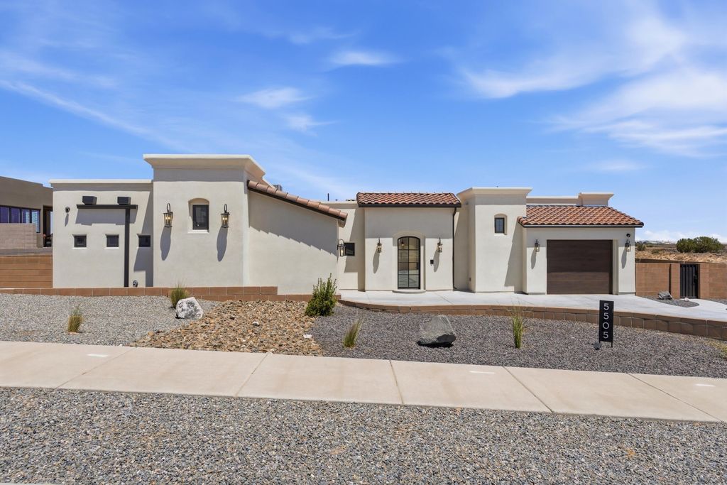 5505 Valiente Road NW, Albuquerque, NM 87120