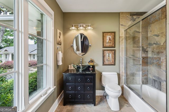 3805 Ivy Lane NE, Atlanta, GA 30342