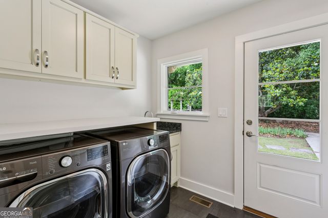 3805 Ivy Lane NE, Atlanta, GA 30342