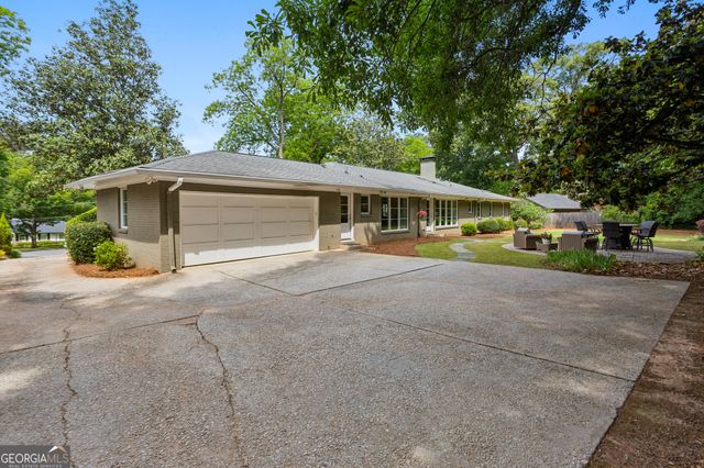 3805 Ivy Lane NE, Atlanta, GA 30342