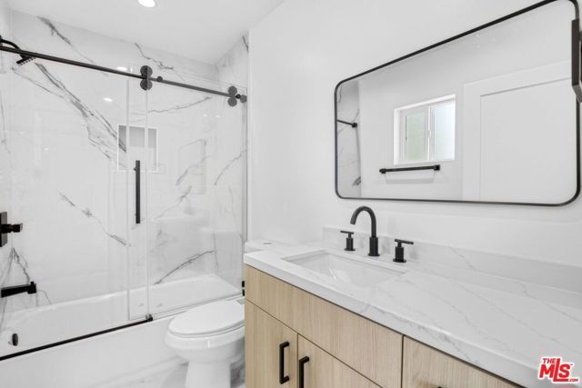 10828 Hesby Street, North Hollywood (los Angeles), CA 91601