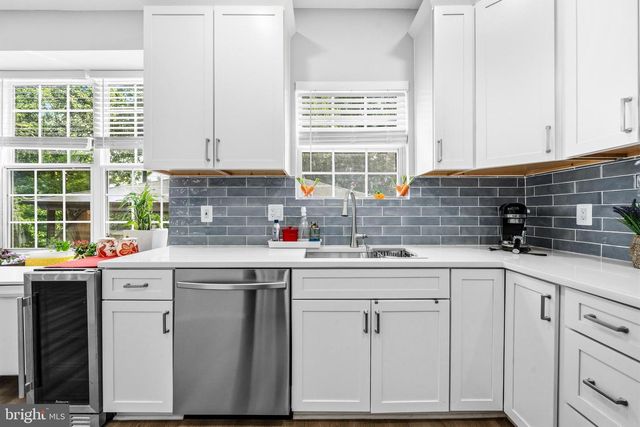 6025 MCALESTER WAY, Centreville, VA 20121