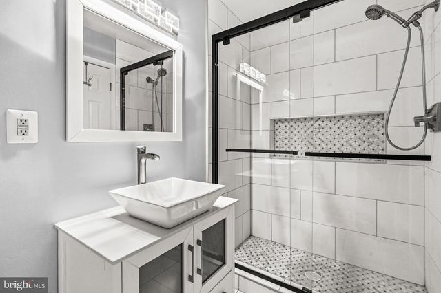 6025 MCALESTER WAY, Centreville, VA 20121