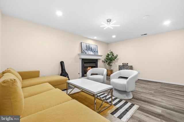 6025 MCALESTER WAY, Centreville, VA 20121