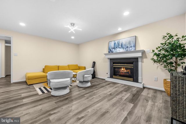 6025 MCALESTER WAY, Centreville, VA 20121