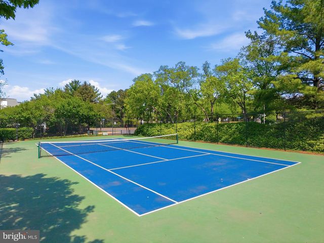 6025 MCALESTER WAY, Centreville, VA 20121